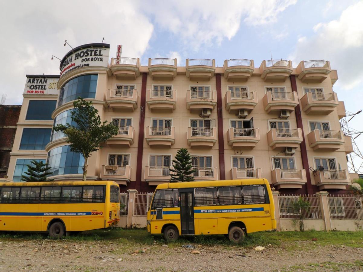 Spot On 82236 Aryan Home Stay Jhājra 外观 照片